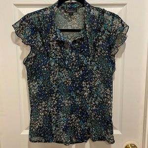 Forever 21 buttoned sheer floral blouse